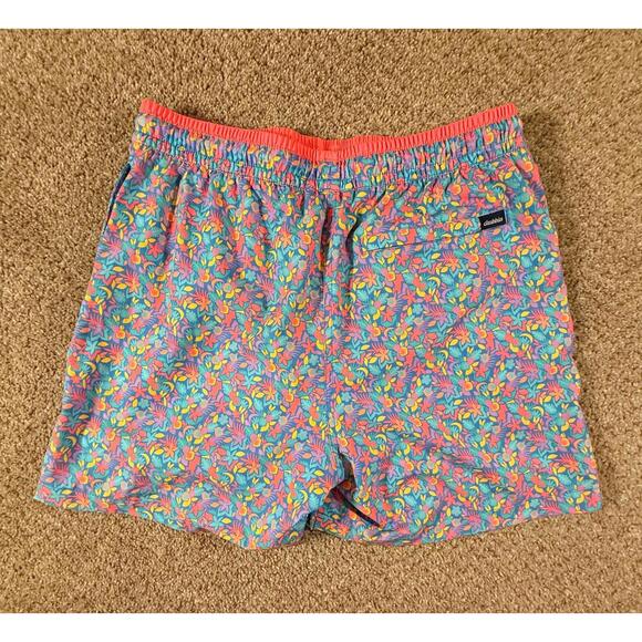 Chubbies "The Spades" 5.5 Blue Floral Mesh Lined Swim Trunks Mens Size M - Picture 2 of 13